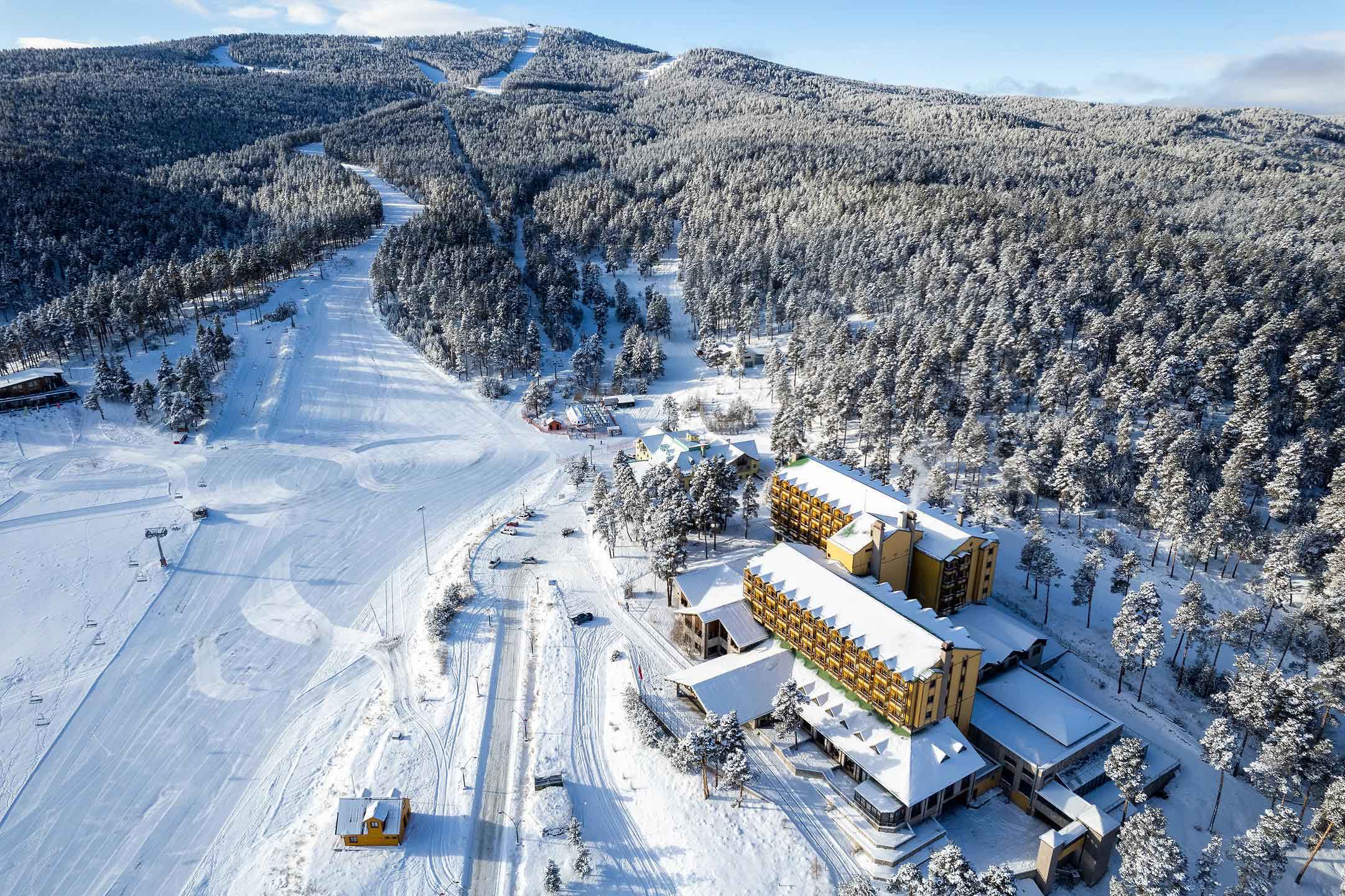 Duja-Chalet-Ski-Center-General-1-(3)-tourlider-ski-sarikamis