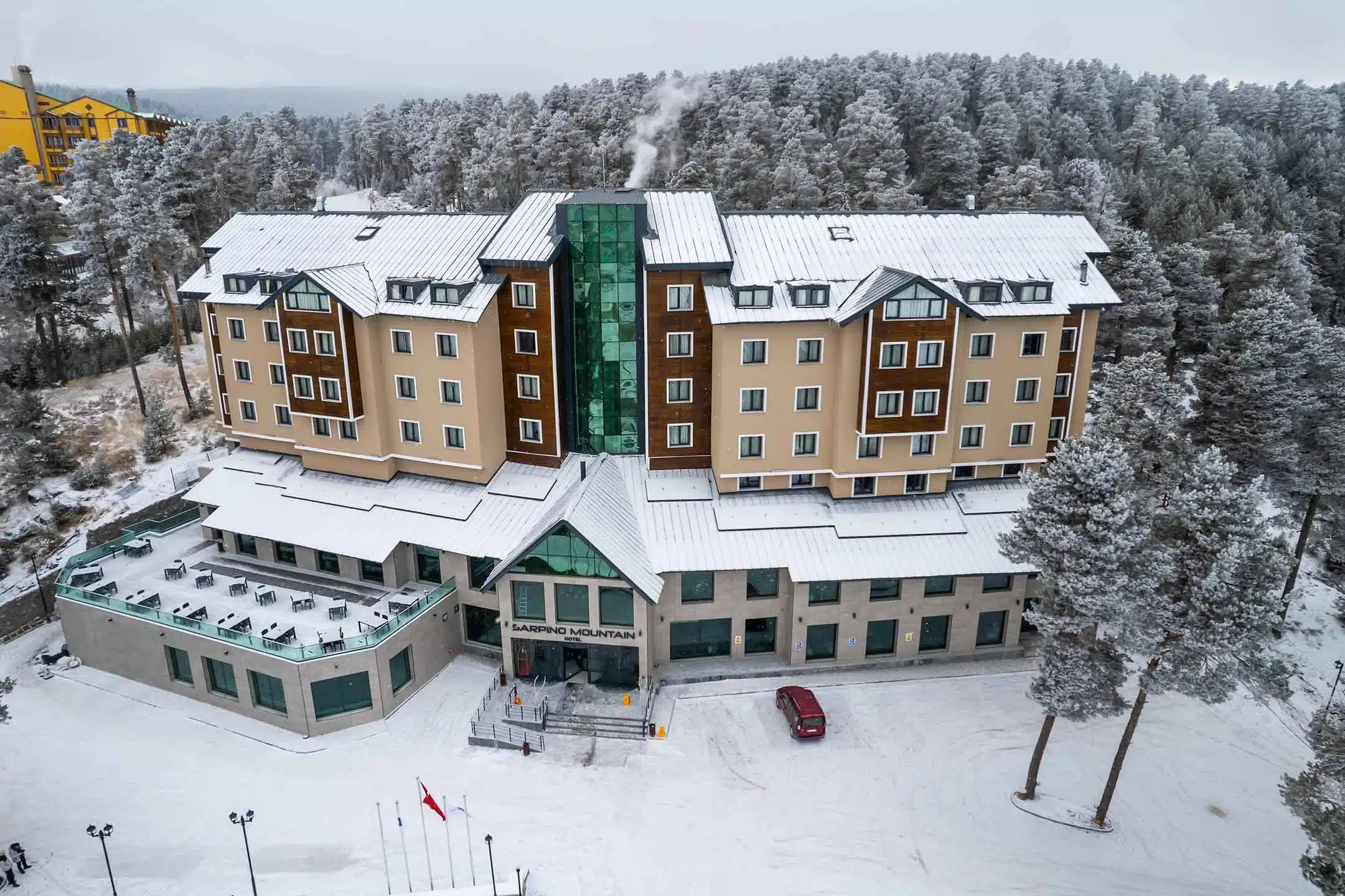 Sarpino-Mountain-Hotel-General-tourlider-(3)-ski-hotel