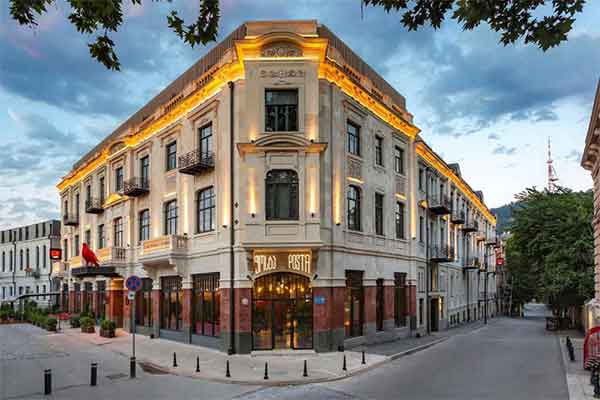 Radisson-Red-Tbilisi-tourlider-tour