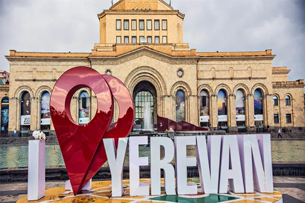 Yerevan-Armenia-tourlider