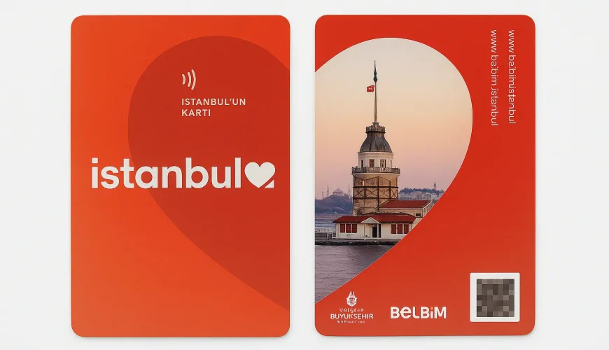 نمای نزدیک از دو نوع استانبول کارت در حالت افقی