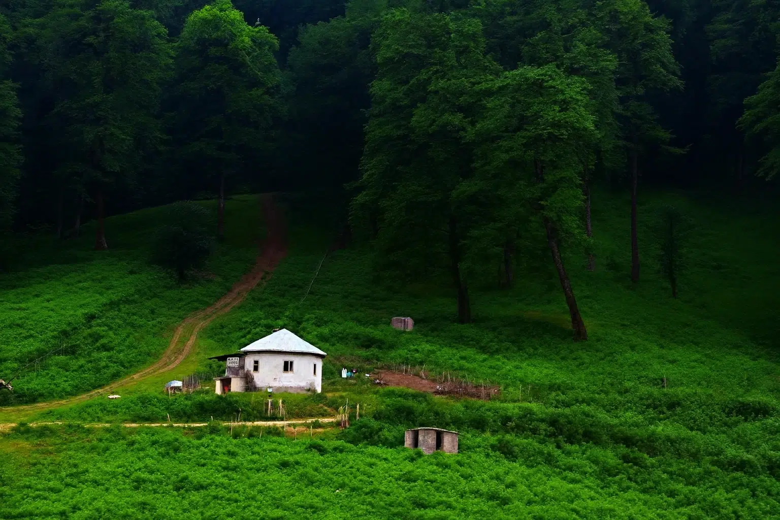 نمای زیبا از دره گلستان آلوارس در سرعین اردبیل