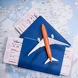 خرید سفر اقساطی با تورلیدر؛ آسون، سریع، بدون ضامن! 15 flight backgrund 1